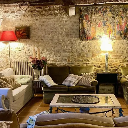 Manoir De Longeau * Crouay